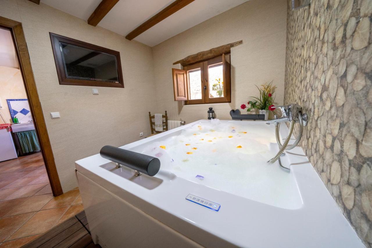Reul Alto Cortijos Rurales Guest House Laroya Bagian luar foto